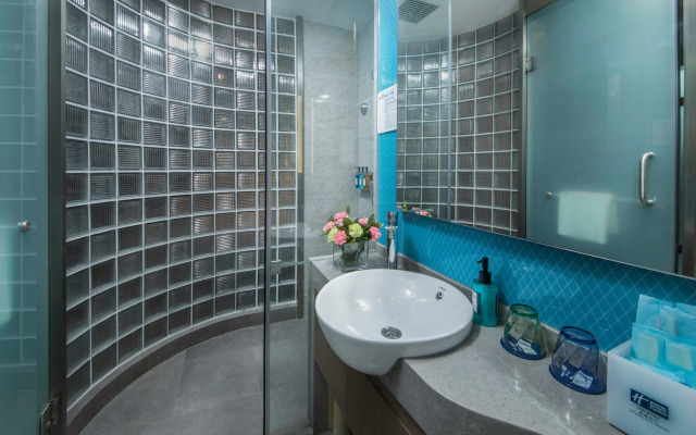 Holiday Inn Express Xichang City Center by IHG