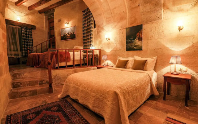 Sinasos Palace Cave Hotel