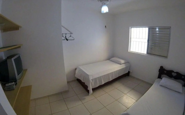 Casa aconchegante pé na areia c/ 5 quartos.