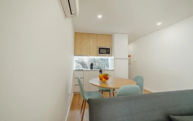 Courtyard Oporto Design Apartment L With Terrace
