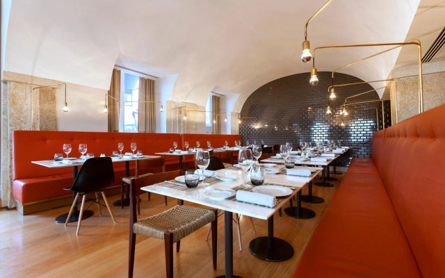 Lisboa Carmo Hotel