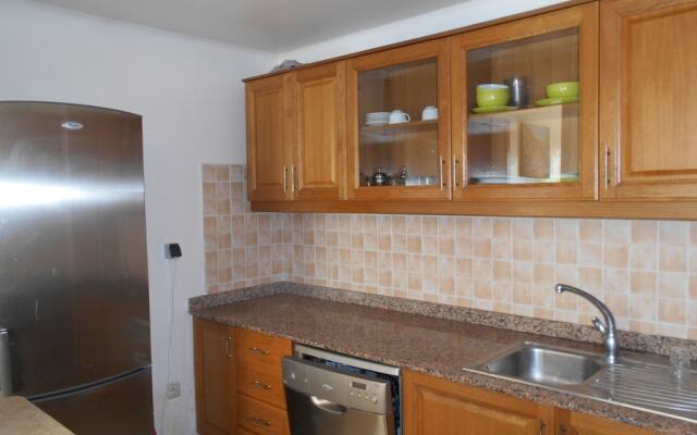 Lovely two Bedroom Apartment Ref T24302