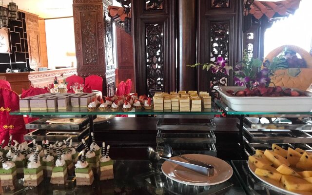 Huong Viet Hotel Quy Nhon - Beachfront