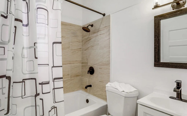 Family-friendly Seattle Home in Green Lake!