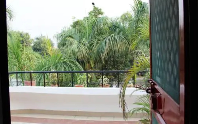 OYO 2496 Hotel Sparsh Inn