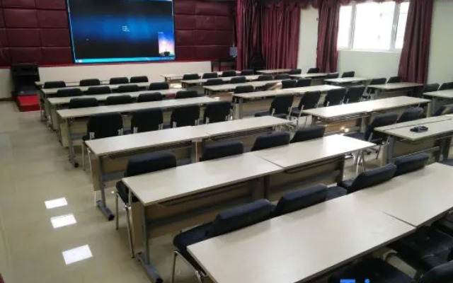 Jinjiang Inn Select Harbin Songhuajiang Side Daxing Street