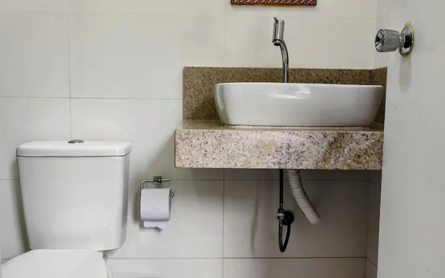 Pé na areia do Guarujá - Praia do Tombo (F)