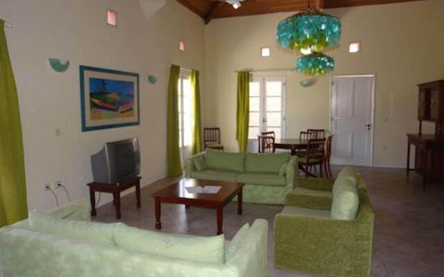 Flag Hotel Foya Branca