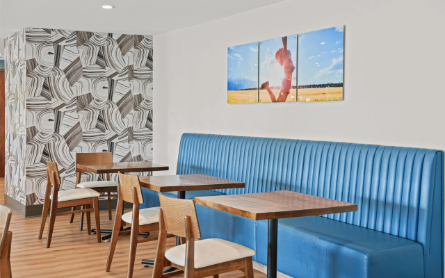 Days Inn by Wyndham Regina