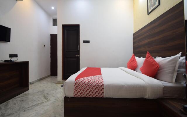 OYO 16914 Hotel Kiran Shree