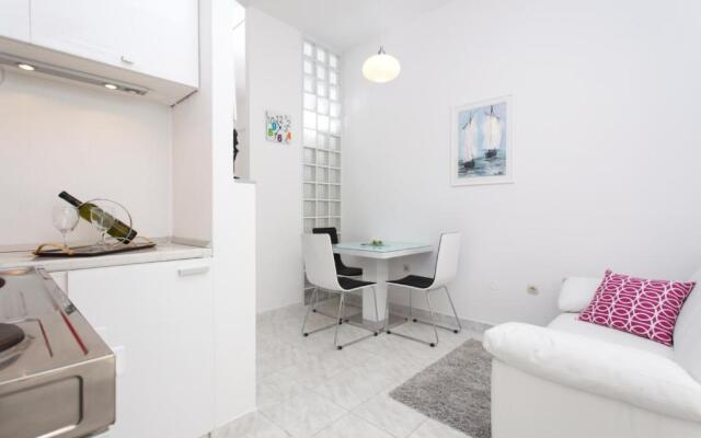 Apartment Modern Studio Near Žnjan Beach
