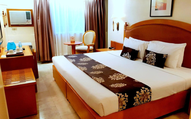 Palm Hotel Manila