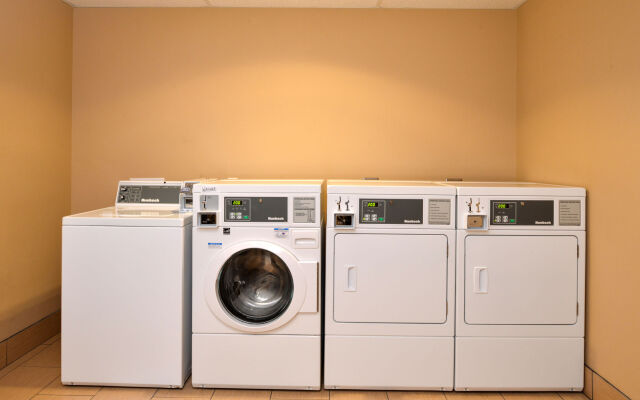 Holiday Inn Express & Suites Globe by IHG