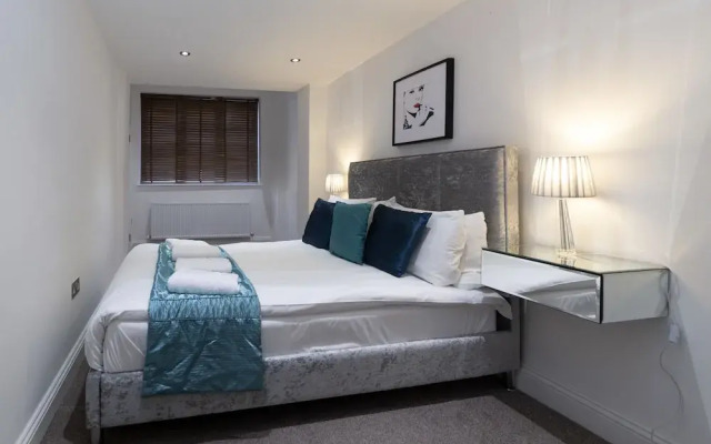 Boutique Tower Bridge Apartment