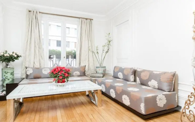 Chic Paris 16 - Avenue Mangin