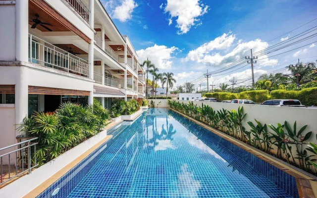 Seaview Condo with Large Pool - BAP1