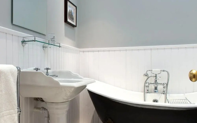 Edinburgh Art Apartments