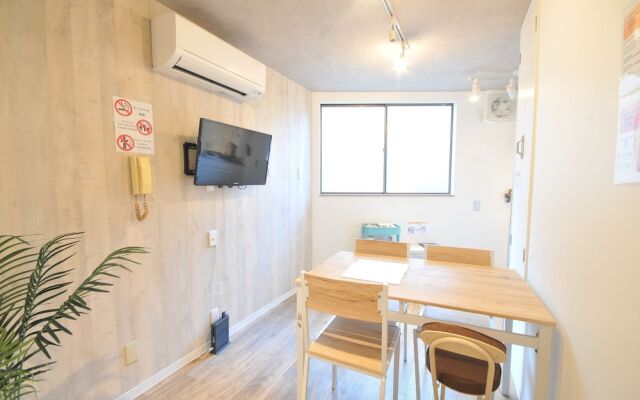 Condominium House in Osaka Namba