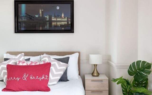 Luxurious Hammersmith Apartment