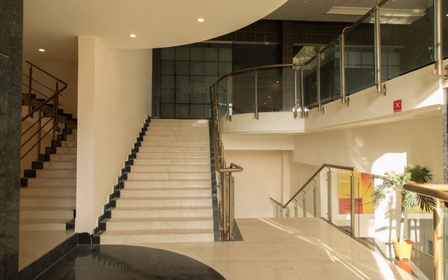 OYO Flagship 050 Wadi