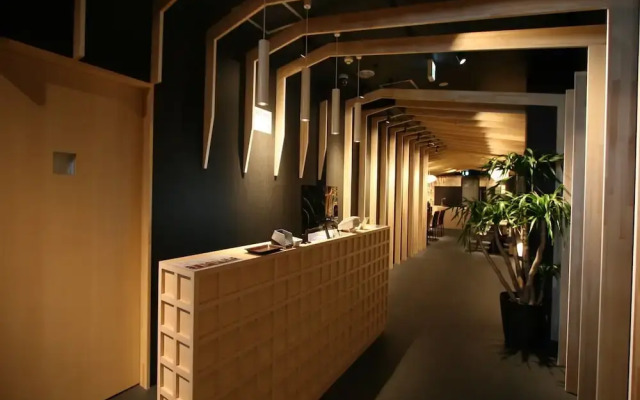 Namba Guesthouse HIVE - Hostel
