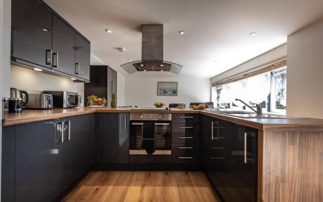 Blue Haven Silver Service Apartments Free Parking