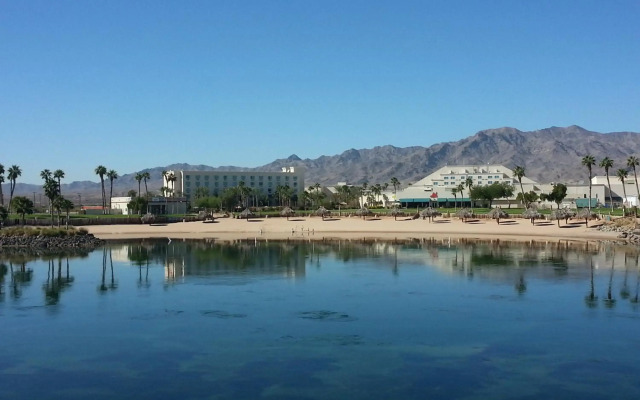 Avi Resort & Casino
