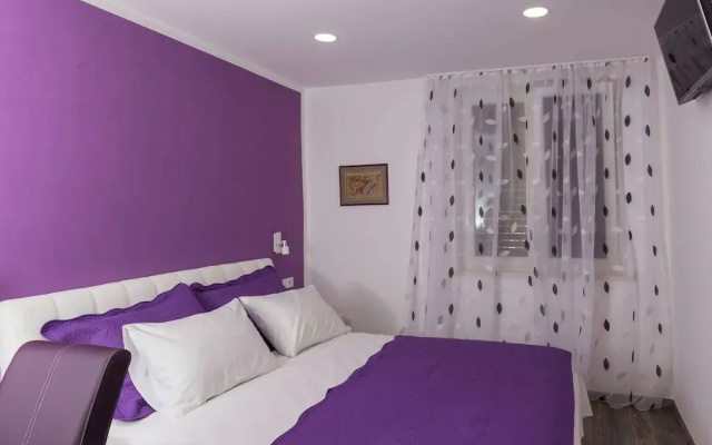 Apartment H&D - Two Bedroom Apartment With Balcony and Sea View