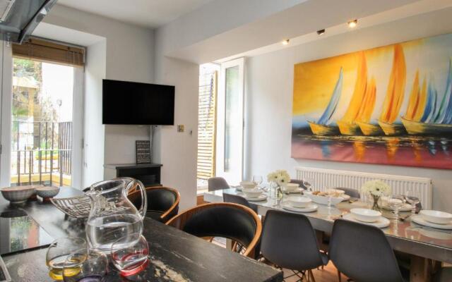 Harbourside House