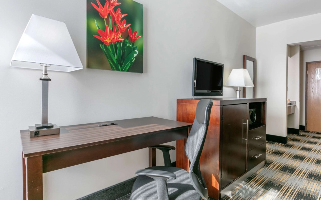 Quality Inn Cape Girardeau North