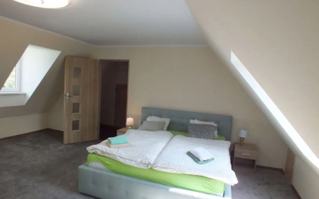 Country House Premium