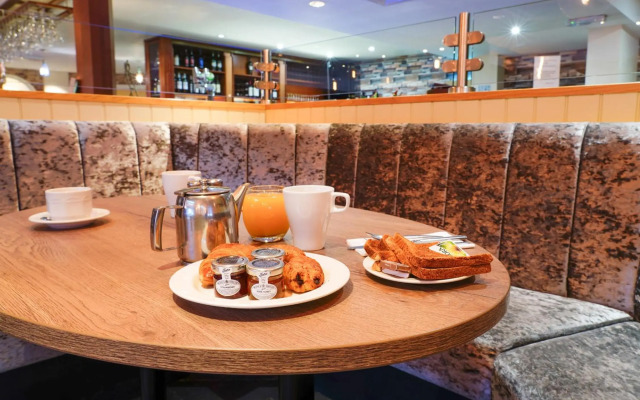 Gomersal Park Hotel