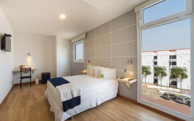 Hotel LP Equipetrol