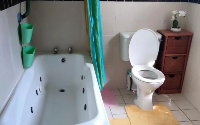 Joanna Double Room Villa 47 Youghal