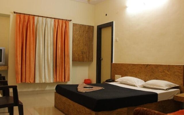 Hotel Laxmibai Palace