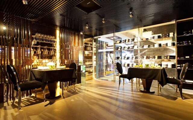 Signature Boutique Hotel