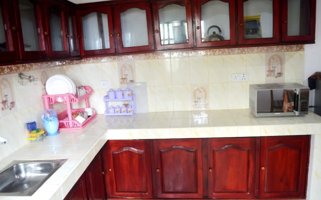 Shyni Tourist Guesthouse