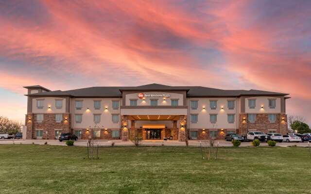 Best Western Plus Pauls Valley