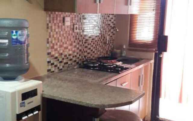 Ester Room Apartemen Kebagusan City