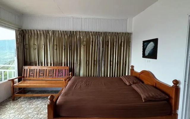 Seemok Resort