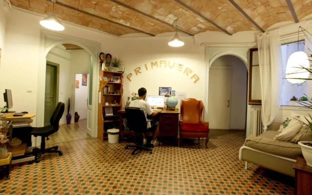 Primavera Hostel