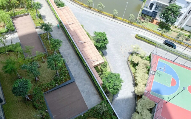 Comfort And Nice 1Br Apartment At Gold Coast