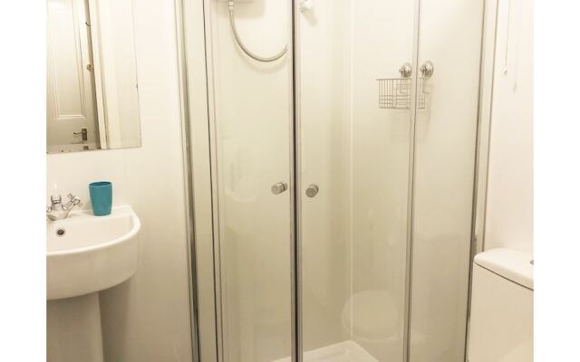 Dundee Serviced Apartment