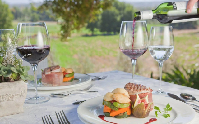 Surval Boutique Olive Estate