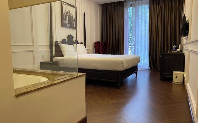 Mia Hotel (Feliz Hotel Binh Duong)