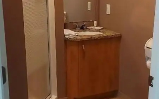 Au Sommet Du Lac Magog