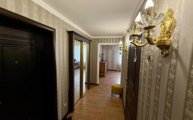 Апартаменты на улице М. Халилова 10