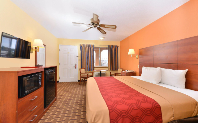 Econo Lodge Midtown Albuquerque