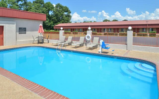 Americas Best Value Inn Batesville