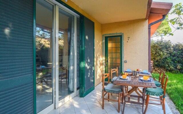 Nice Home in Capalbio Scalo With 2 Bedrooms